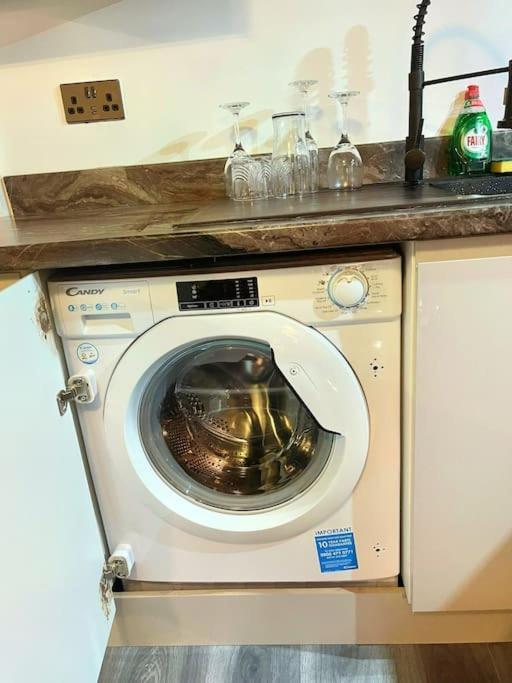 Lovely 3 Bed Ground Floor Apartment Near Qe Hospital Harborne Birmingham New Zewnętrze zdjęcie